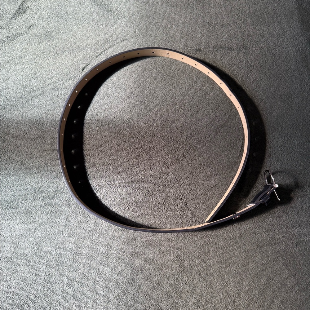 Steve Madden Black and Tan Belt